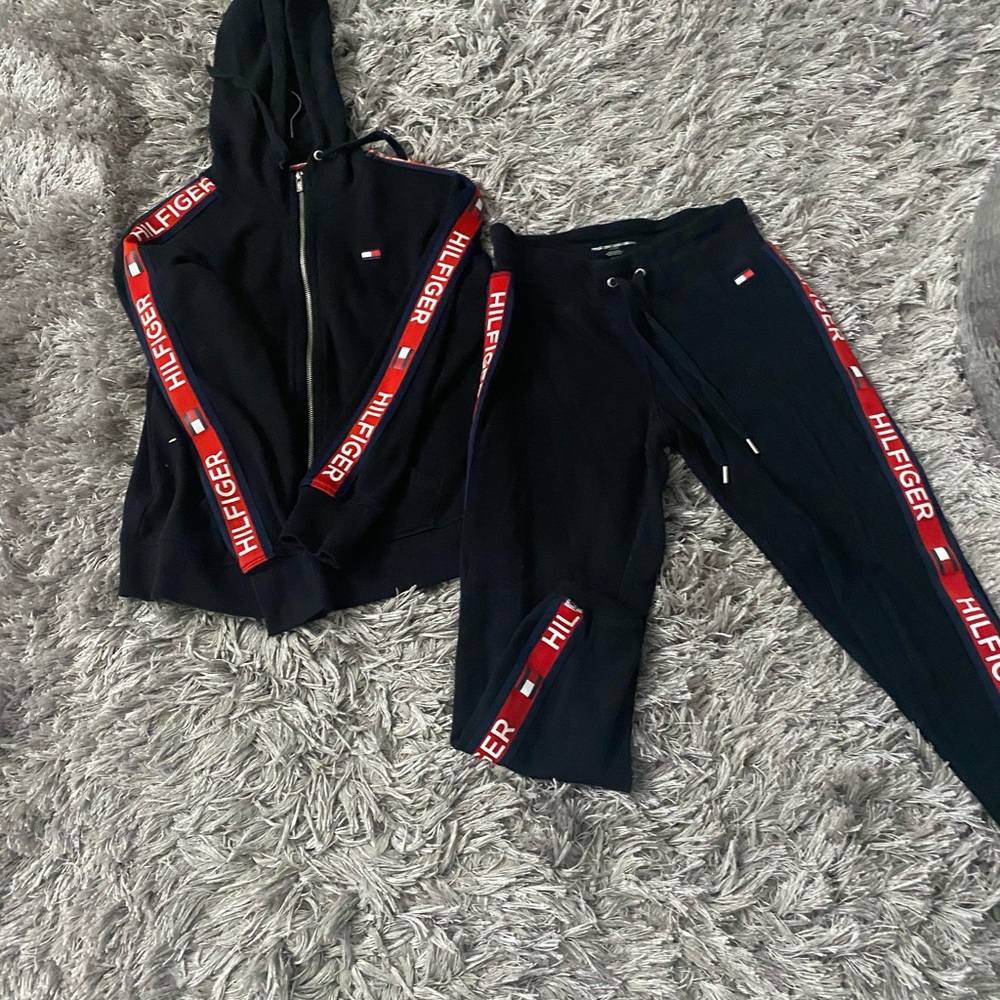 Tommy Hilfiger Sweatsuit Hoodie and Joggers